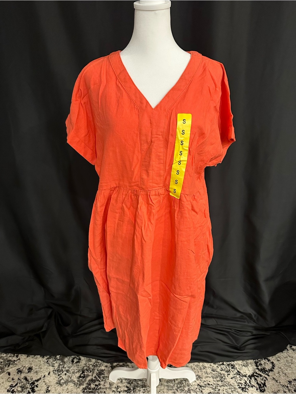 Briggs New York Bright Orange V-Neck Midi Dress